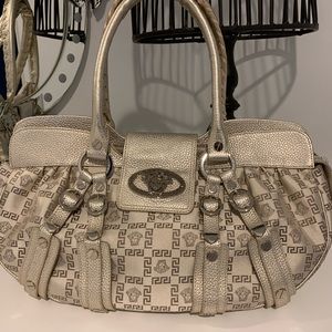 Versace…leather, timeless !